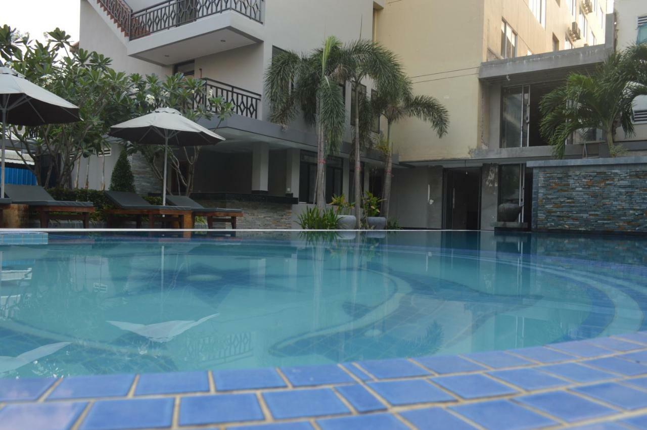 Holiday Hotel Battambang Dış mekan fotoğraf