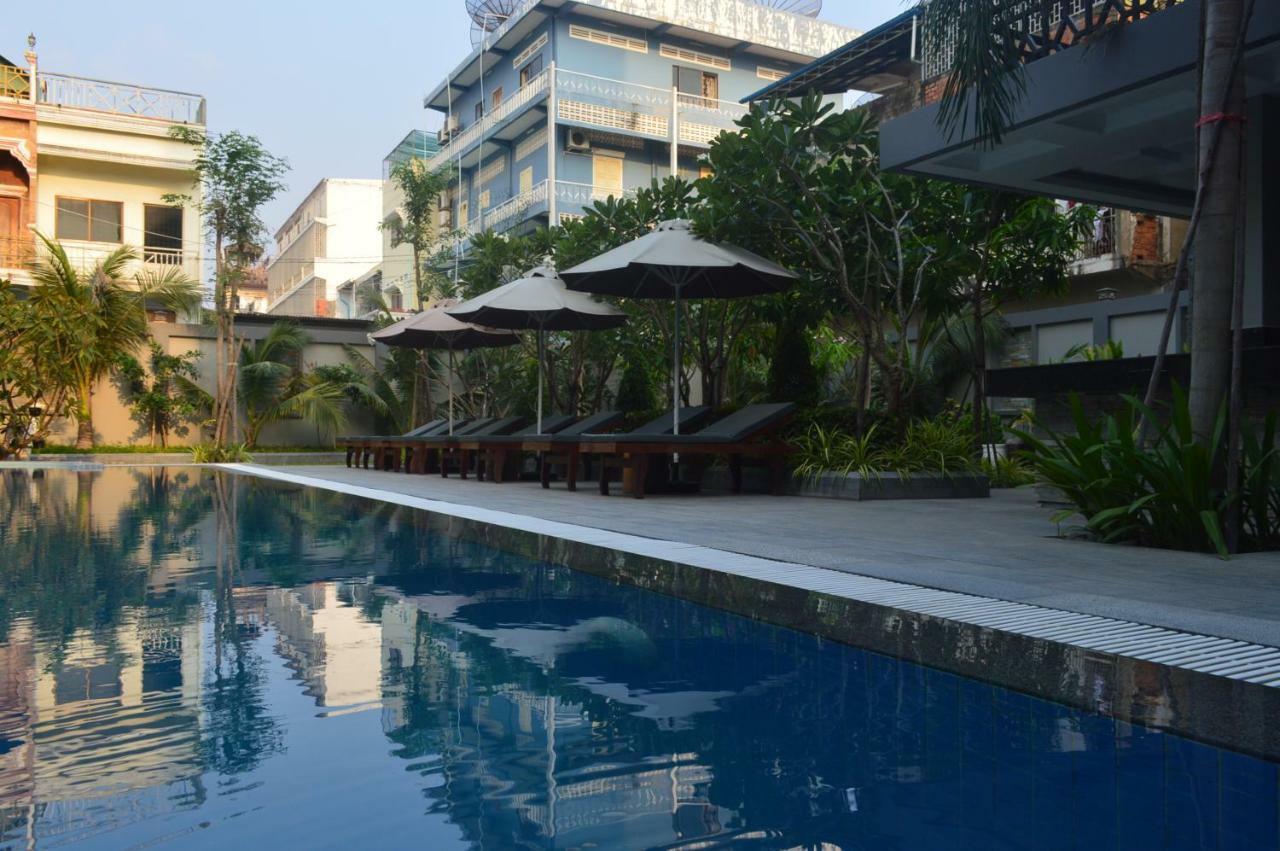 Holiday Hotel Battambang Dış mekan fotoğraf