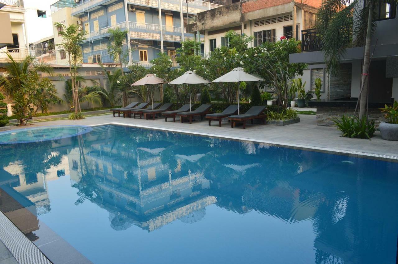Holiday Hotel Battambang Dış mekan fotoğraf